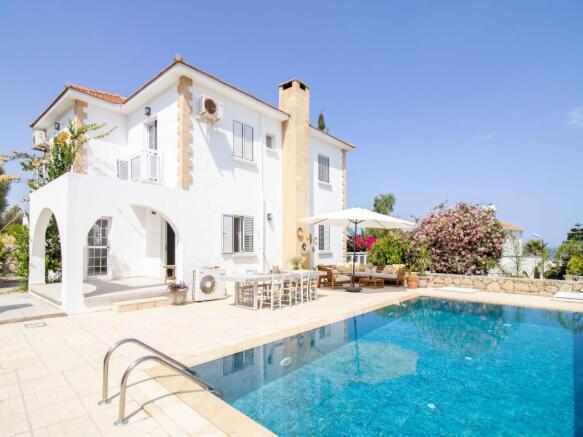 3-bedroom resale villa + recently renovated + renovated new pool +  sea & mountain views Image 9999 1