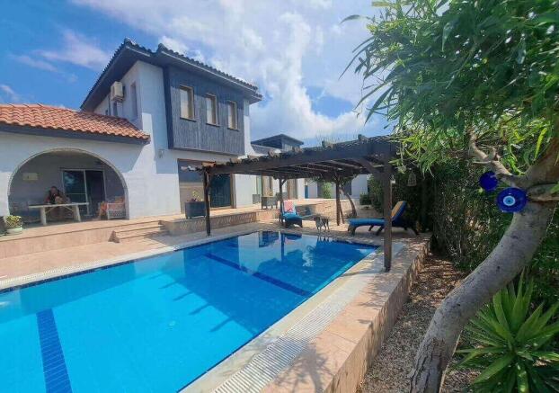 Exquisite 3 Bedroom Villa with Panoramic Views and Prime Location ? A Rare Opportunity Image 9999 1