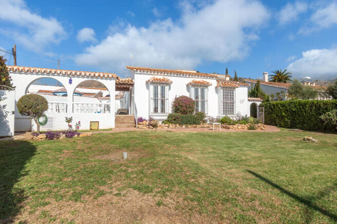 House & lawn