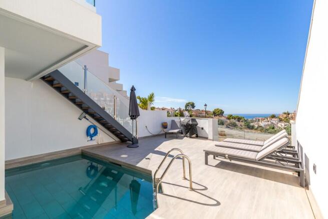 Pool and view