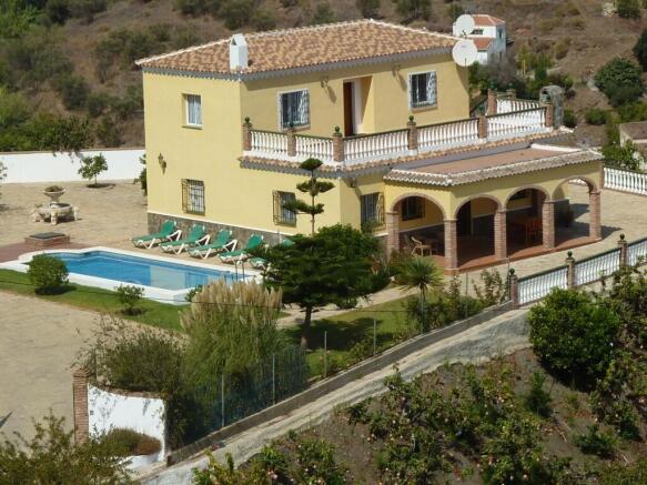 house & pool