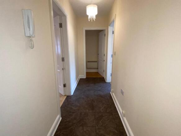 Hallway.jpg