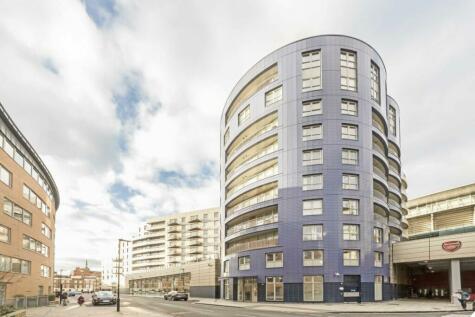 Highbury - 2 bedroom flat for sale