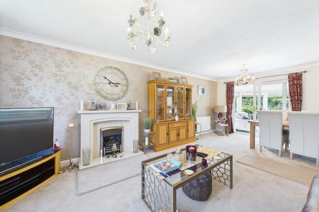 Living/ Dining Ro...