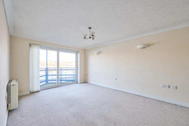 Living/Dining Roo...