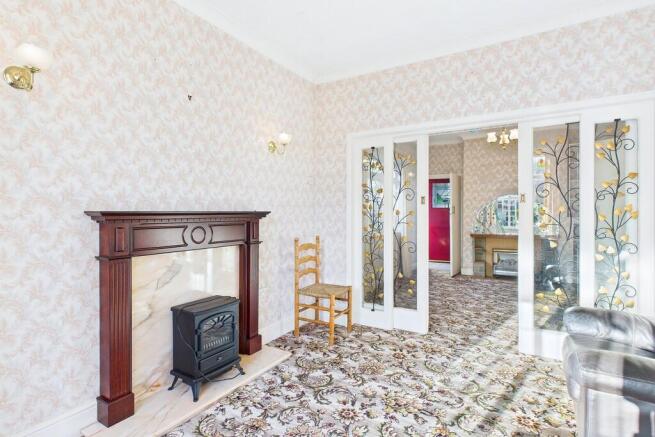 Living/Dining Roo...