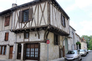 Photo of In the village near the shops, 20 min. south of Bergerac