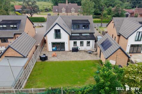 **NO CHAIN, DOWN STAIRS BEDROOM WITH ENSUITE** Top End, MK41