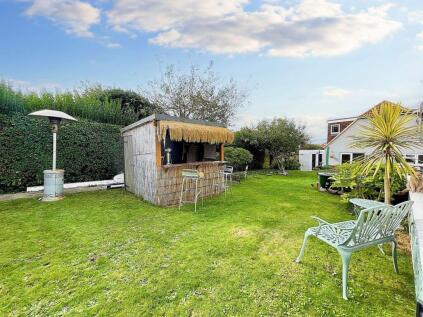 Central Avenue, Telscombe Cliffs, BN10 7NB