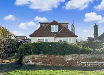 Fairlight Avenue, Telscombe Cliffs, BN10 7BS