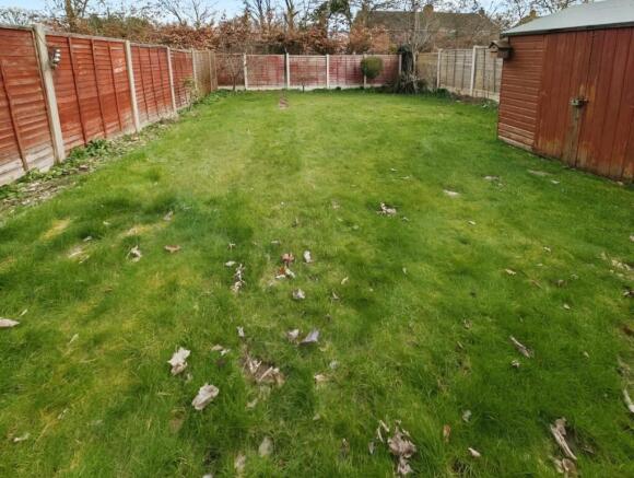 829a683c-lawn.jpg