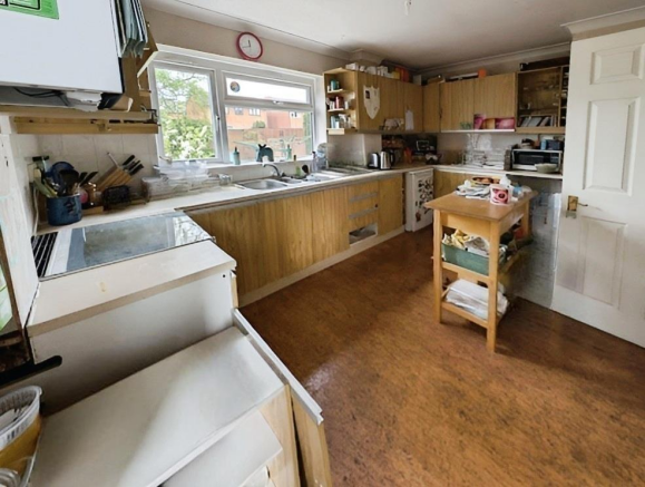 KITCHEN.png