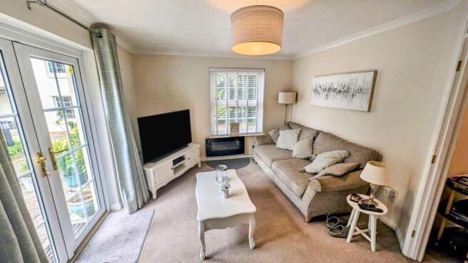 Flat 7 Rockwood House lounge d.jpg