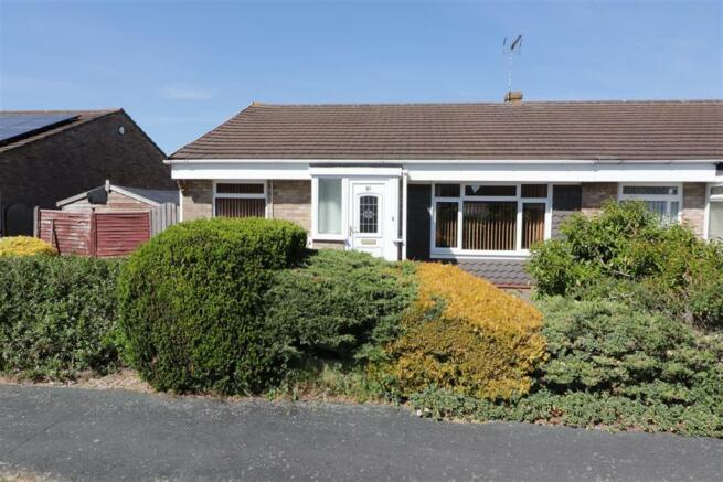 3 bedroom bungalow for sale in Dovecote, Yate, Bristol, BS37 4PB, BS37