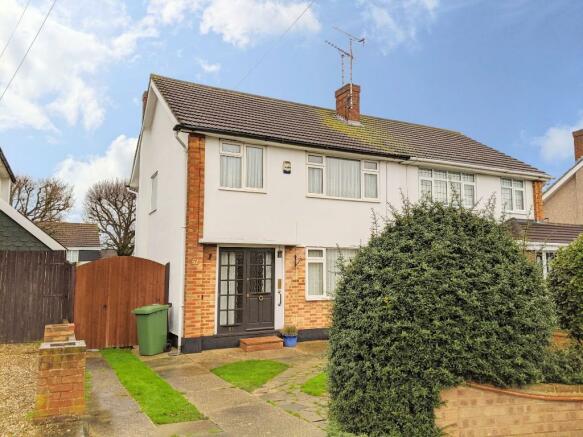 3 bedroom semi-detached house for sale in Kings Park, Thundersley ...