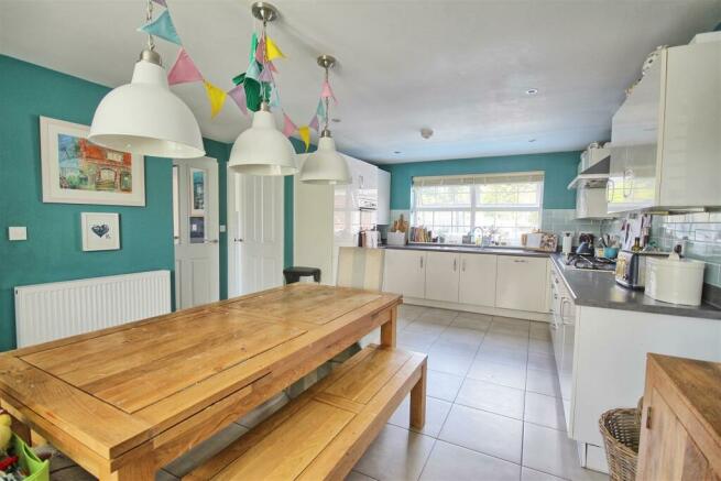 Kitchen/Dining Room