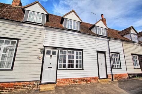 High Street, Hunsdon - Parking And Chain Free