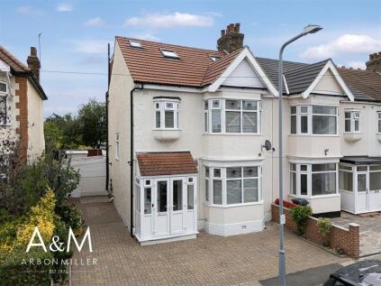 Hamilton Avenue, Barkingside