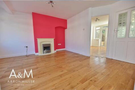 Thurlow Gardens, Hainault