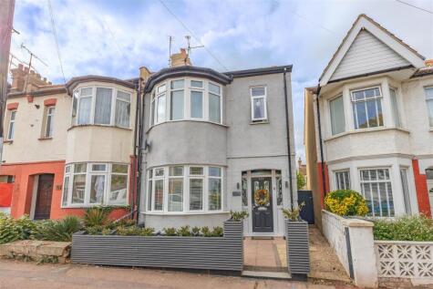 RAMUZ DRIVE, Westcliff-On-Sea