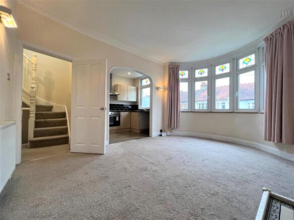 Living Room1.jpg