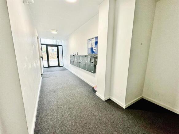 75ac2f8f-Communal 20Hall.jpg