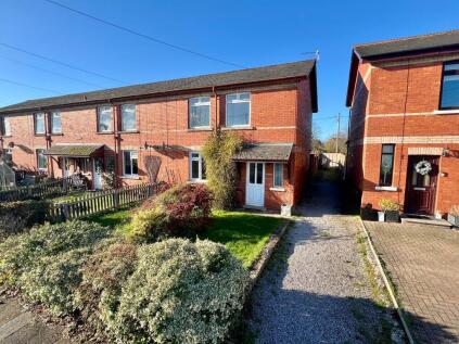 North Villas, Cotford St. Luke - NO onward chain!