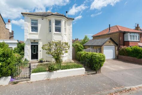 Cowper Road, Deal, Kent, CT14