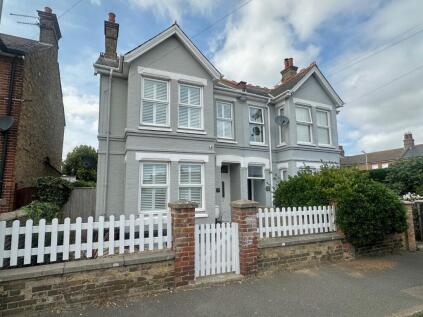 Herschell Square, Walmer, Deal, CT14