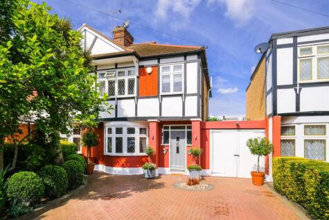 Chalgrove Cresent, Clayhall