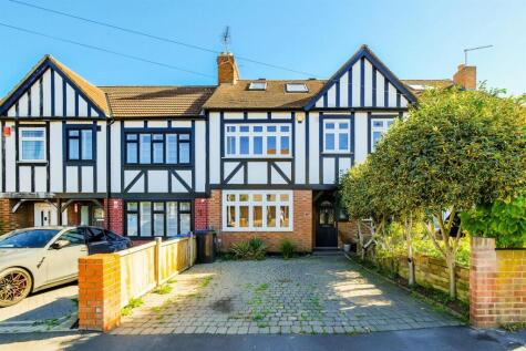 Buckhurst Way, Buckhurst Hill