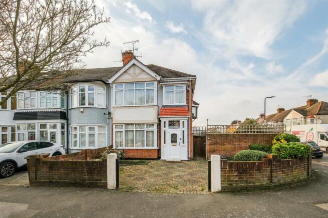 Rolls Park Road