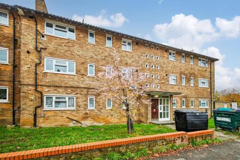 Cherrydown Avenue, Chingford