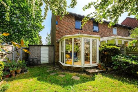 Goldhaze Close, Woodford Green, Essex, IG8