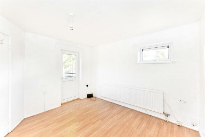 83 Alexandra Road-11_resized.jpg
