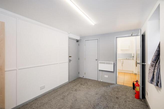 1 Bloxhall Court-8_web.jpg
