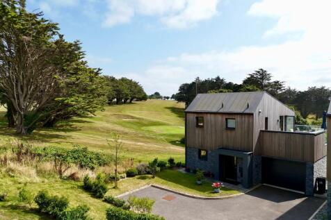 The Green, Goldenbank, TR11