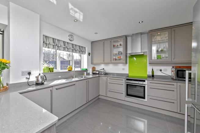 11HilltopView-30.jpg