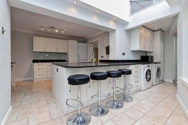 374LowerLutonRoad-21.jpg