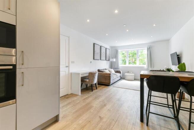 AURORA HOUSE, FLAT (2).jpg