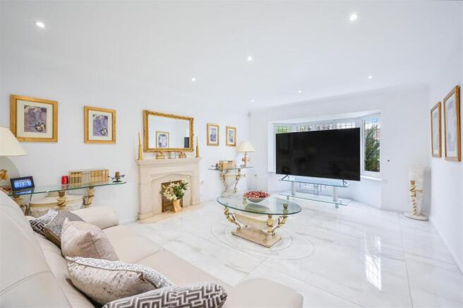 OAKWOOD AVENUE, 10- (23).jpg