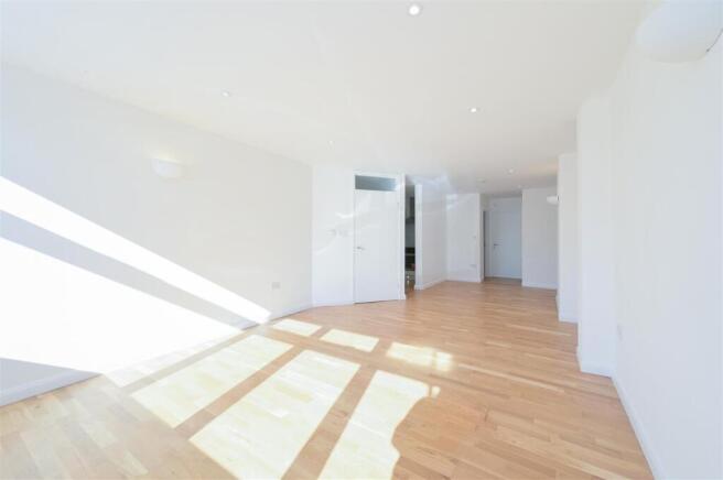 EAST STREET (11).jpg