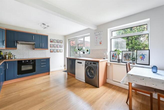 LANGLANDS RISE (3).jpg