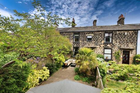 Football, Yeadon, Leeds, West Yorkshire, LS19