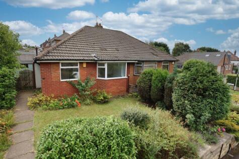 Tinshill Lane, Leeds, West Yorkshire, UK, LS16