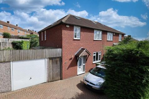 Woodnook Drive, Cookridge, Leeds, West Yorkshire, LS16