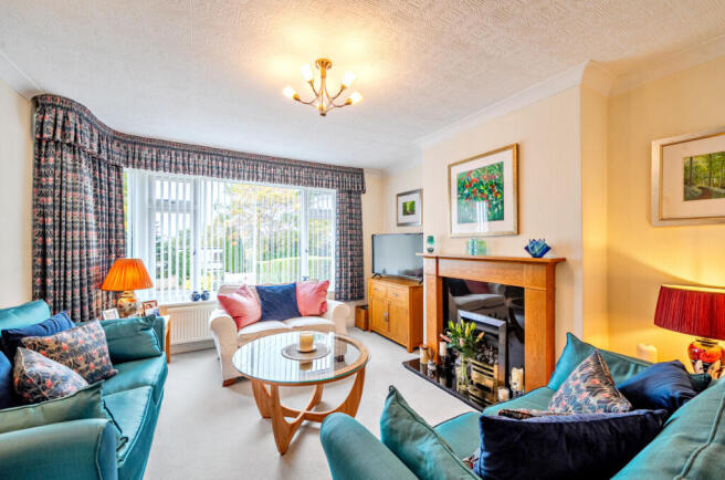 1371922-5-68fb701...