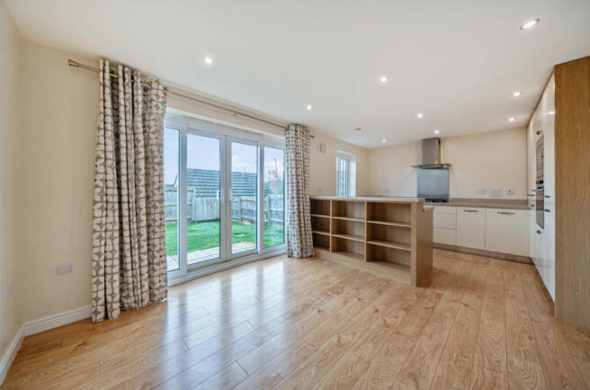 1375537-14-6909f8...