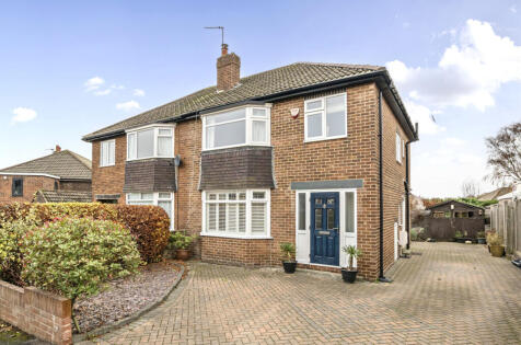 Moseley Wood Way, Cookridge, Leeds, West Yorkshire, LS16