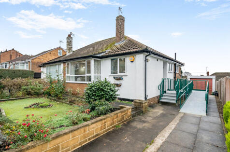 Kirkwood Grove, Leeds, West Yorkshire, LS16